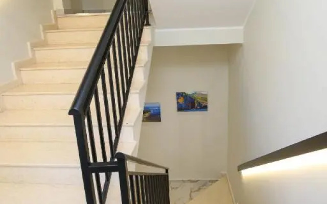 Hotel Three, Vlore