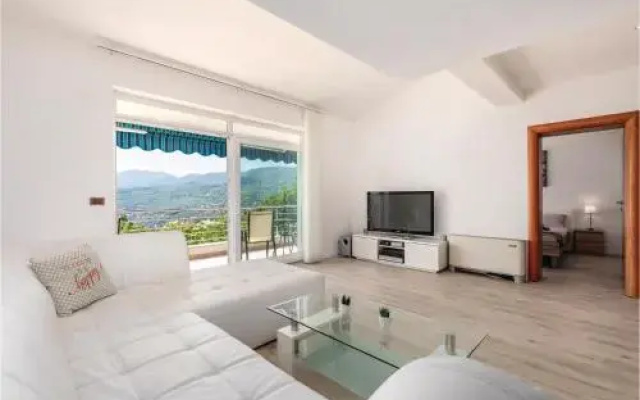 Four Bedroom Holiday Home in Kastav