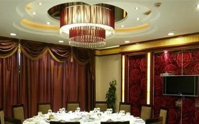 Taetea Hotel(安康大益膳房酒店)