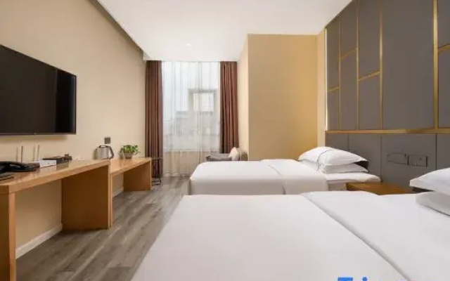 Yilong Yunshang Time Light Luxury Homestay