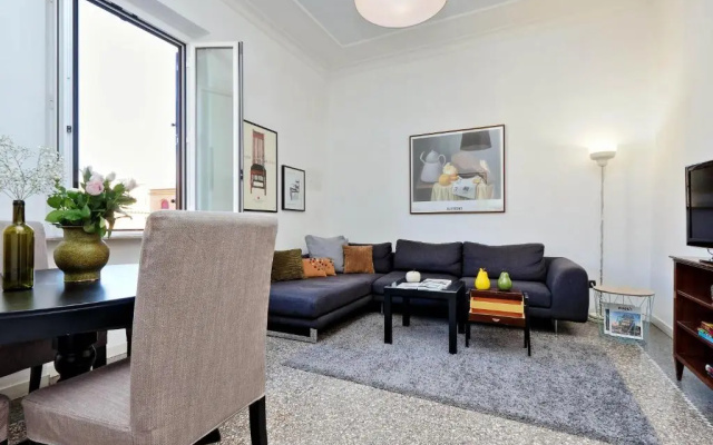 Capponi Apartment