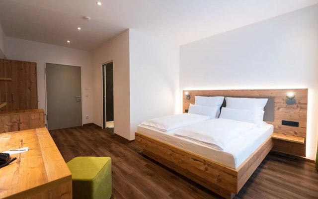 Hotel Zeppelin