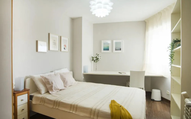 Modern flat  Pool and Tennis area
