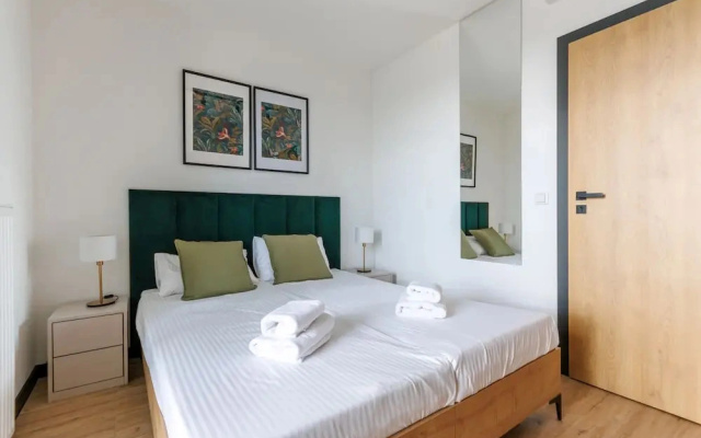 Zeus Apartments