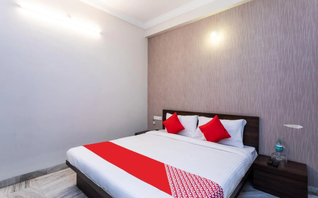 OYO 28226 Hotel Soumya Inn