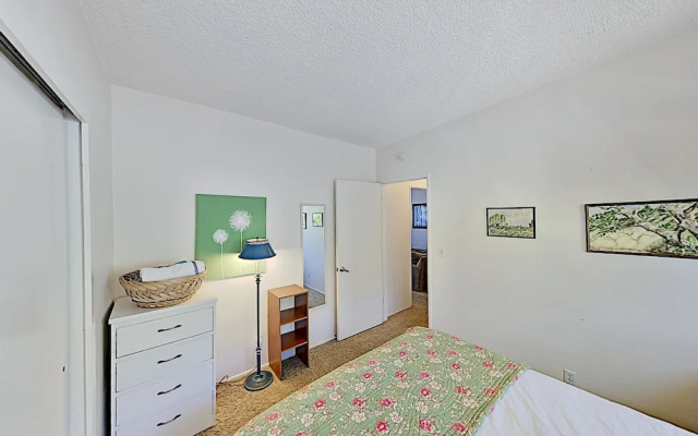 2BR Breezy Summerland Home by RedAwning
