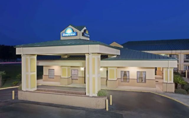 Days Inn by Wyndham Hammond