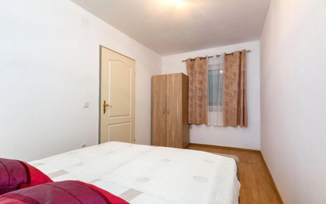 Stunning Apartment in Pula With Wifi and 2 Bedrooms