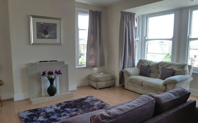 Top Floor Flat with Sea View
