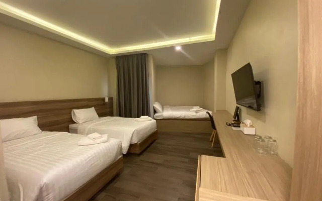 Calinton Hotel