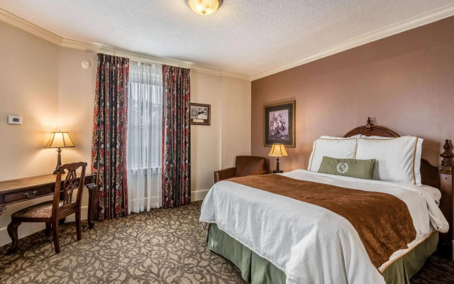 Hotel Bothwell Sedalia Central District, an Ascend Collection Hotel