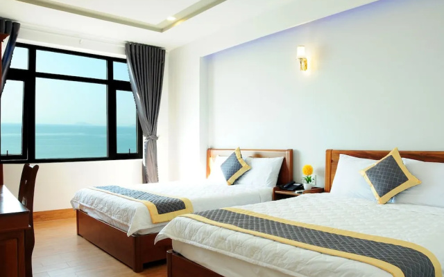 SeaSide Hotel Quy Nhơn