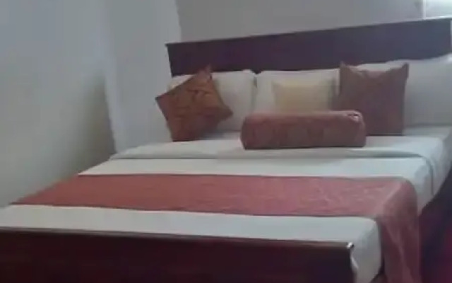Super Paradise Hotel