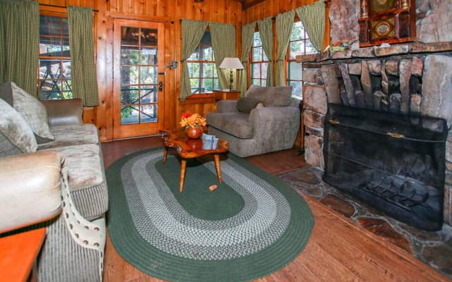 Abe's Amazing Cabin 1421 by RedAwning