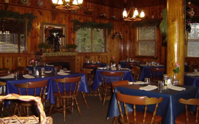 Horse Creek Resort