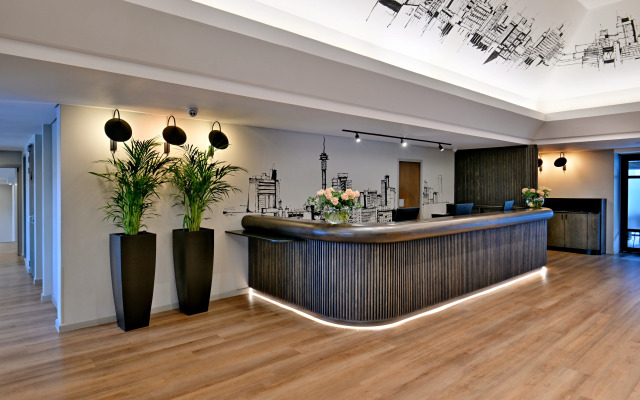 City Lodge Johannesburg Airport, Barbara Road