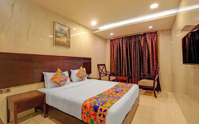 Fabhotel Western Inn