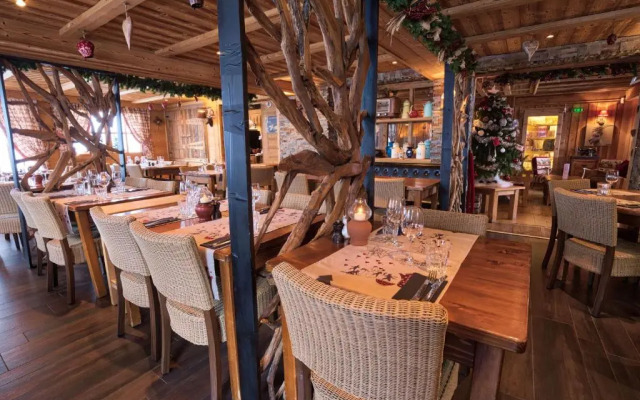Chalet Hôtel Du Mont-Charvin & Spa