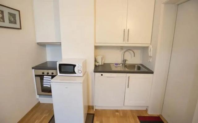 Stavanger Housing, Karlsminnegate 42