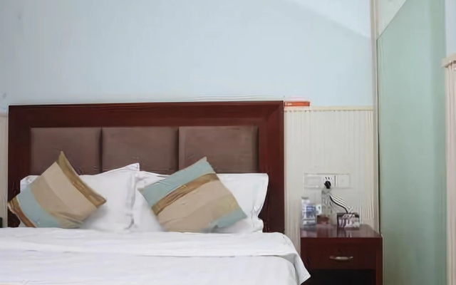 Chunxi Yujing Hotel
