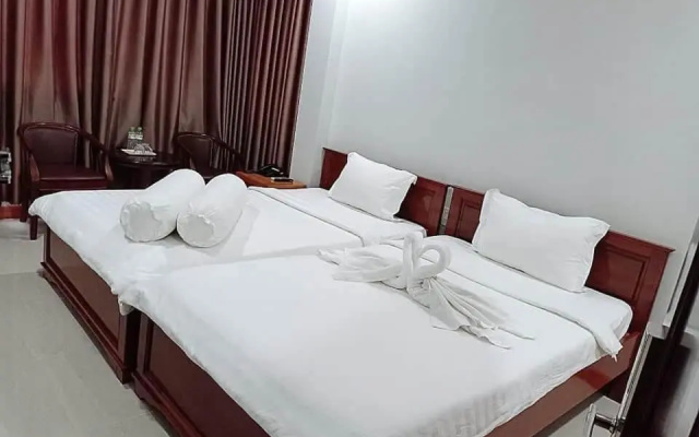 Rich Hotel