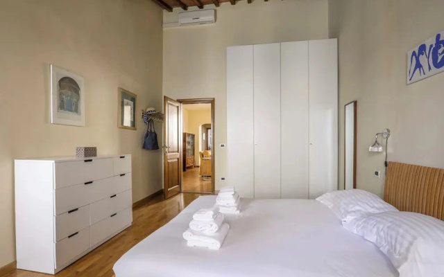 Charming Apartment in Oltrarno