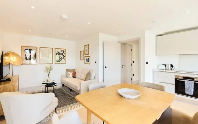 The South Wimbledon Hideout - Fancy 1bdr Flat With Balcony