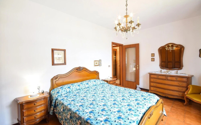 Amazing Apartment in Albenga With Wifi and 2 Bedrooms
