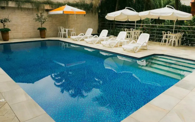 Hotel Camburi Praia