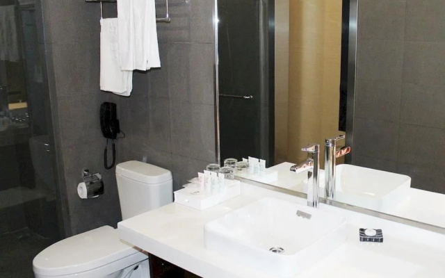 Regal Hotel (Hohhot Haidong Road)