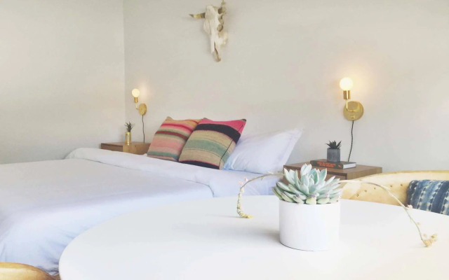 The Amigo Motor Lodge