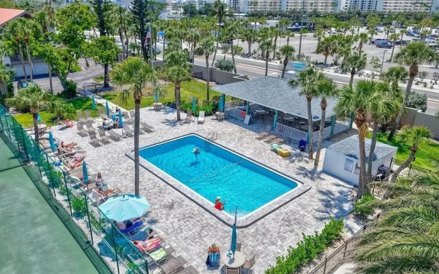 Siesta Beach Retreat 2 Bedroom Townhouse