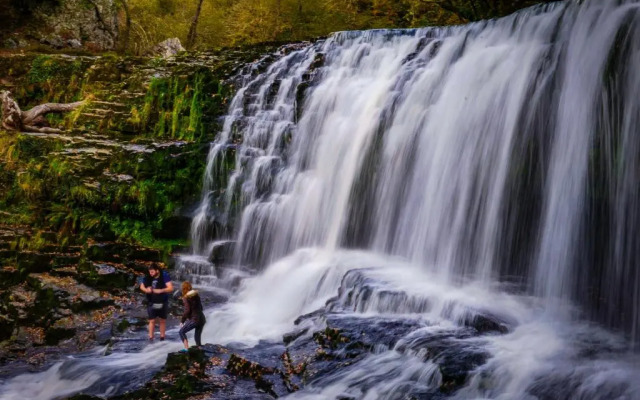 Waterfall Lodge