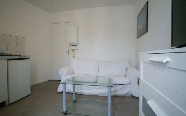 Charming Apartment Near la Villette