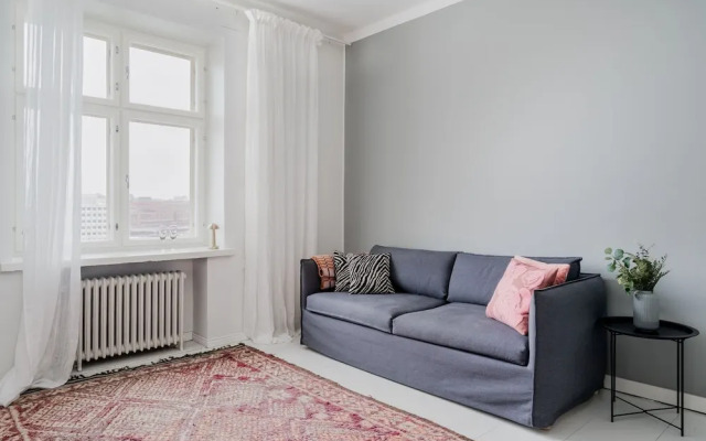 Premium Sea View & Historic Apartment