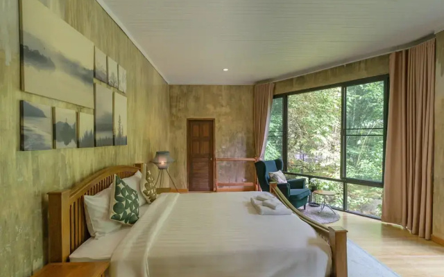 The Stream House at Mae Kampong