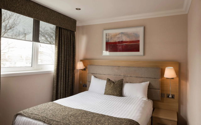 Carlton Hotel