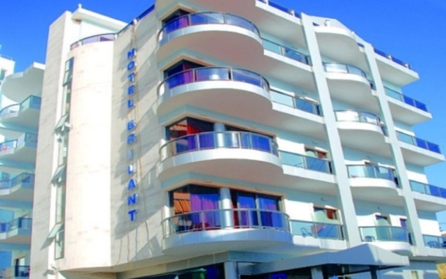 Hotel Brilant Saranda вид на фасад
