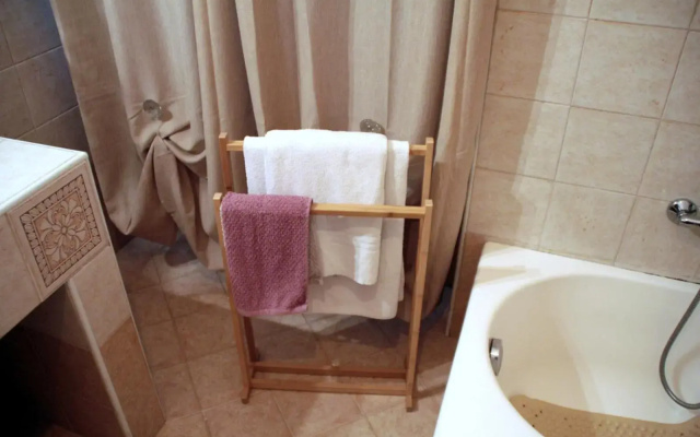 Suite Petroni