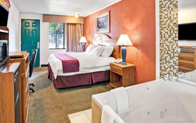 Knights Inn Sterling Heights