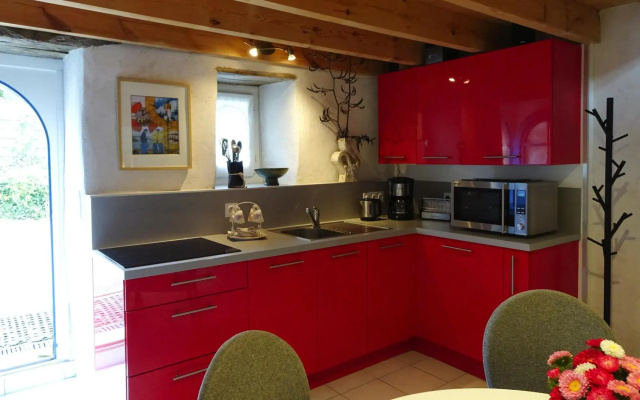 Cottage in Saint-gildas Near Gulf of Morbihan