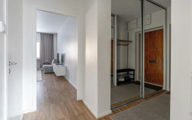 Bright & Cozy 2BR Home in Central Lahti