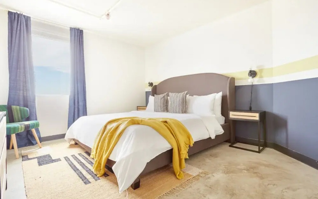 Dobie Center by Sonder