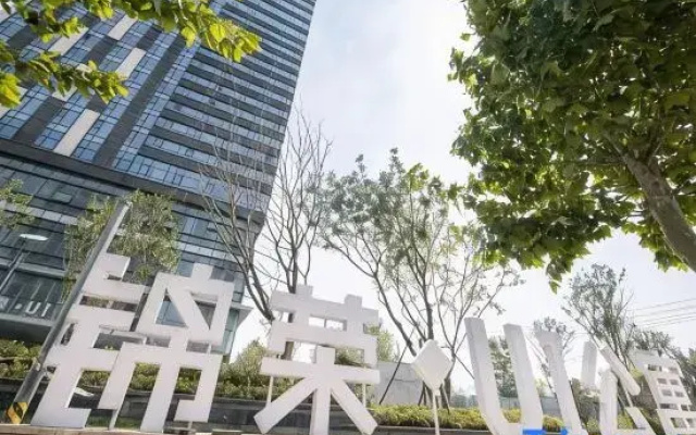 Letu Light Luxury Homestay (Jinrong UIB Tower)