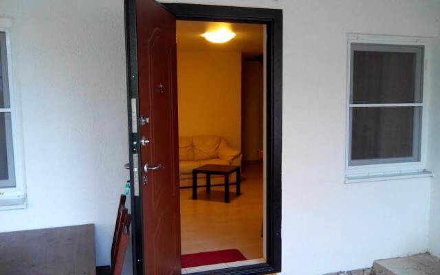 Гостиница Guest House Kalinina Street 133 в Ейске отзывы, цены и фото номеров - забронировать гостиницу Guest House Kalinina Street 133 онлайн Ейск вид на фасад