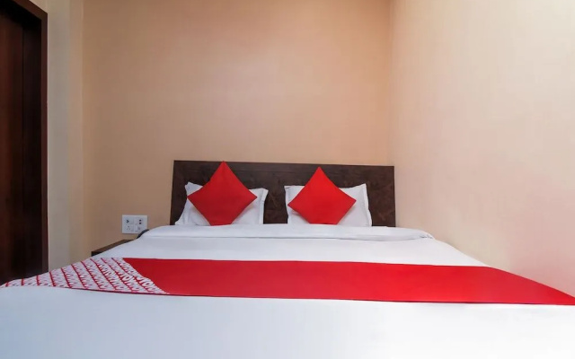 OYO 19706 Hotel Heaven