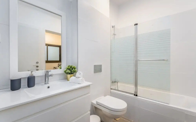 luxury garden apartment heated pool