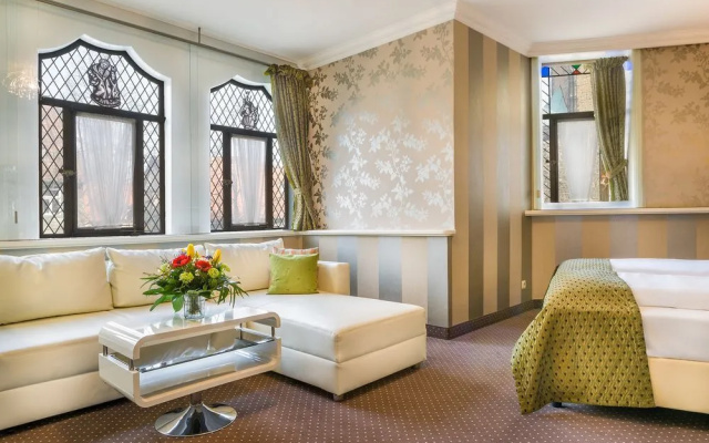 Hotel Brusttuch