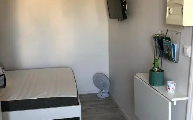 Joli Studio Meuble Proche de la Plage (Adults Only)