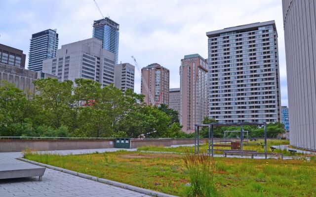 Отель Chestnut Residence and Conference Centre - University of Toronto вид на фасад
